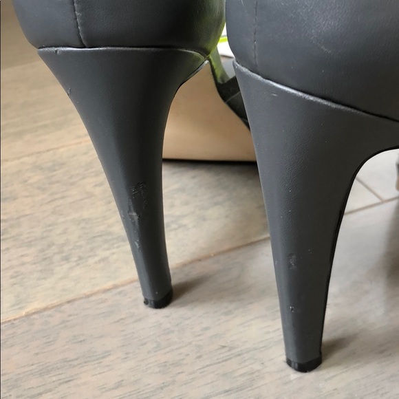 Calvin Klein platform sandals. Size 8 - Picture 5 of 7